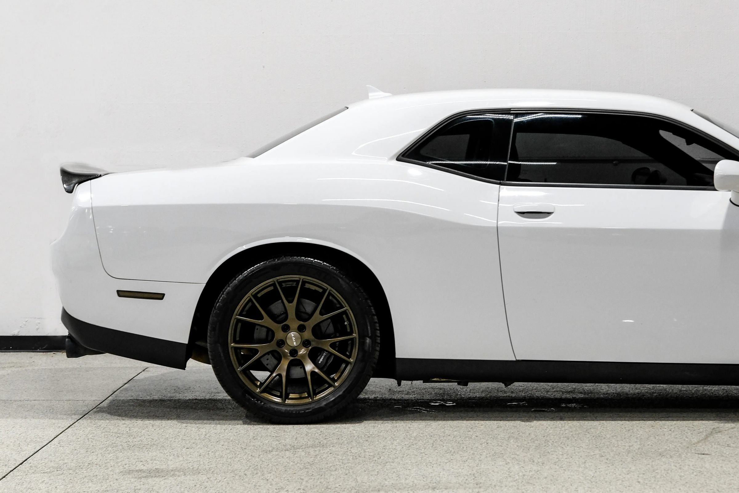 Used 2017 Dodge Challenger R/T Scat Pack RWD image 10