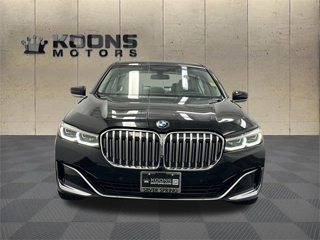 Used 2022 BMW 750i xDrive image 3