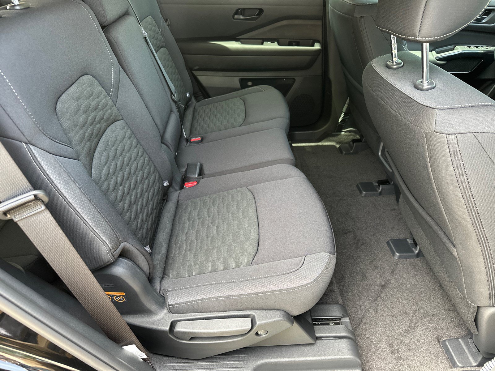 New 2026 Nissan Pathfinder SV w/ SV Premium Package FWD image 14