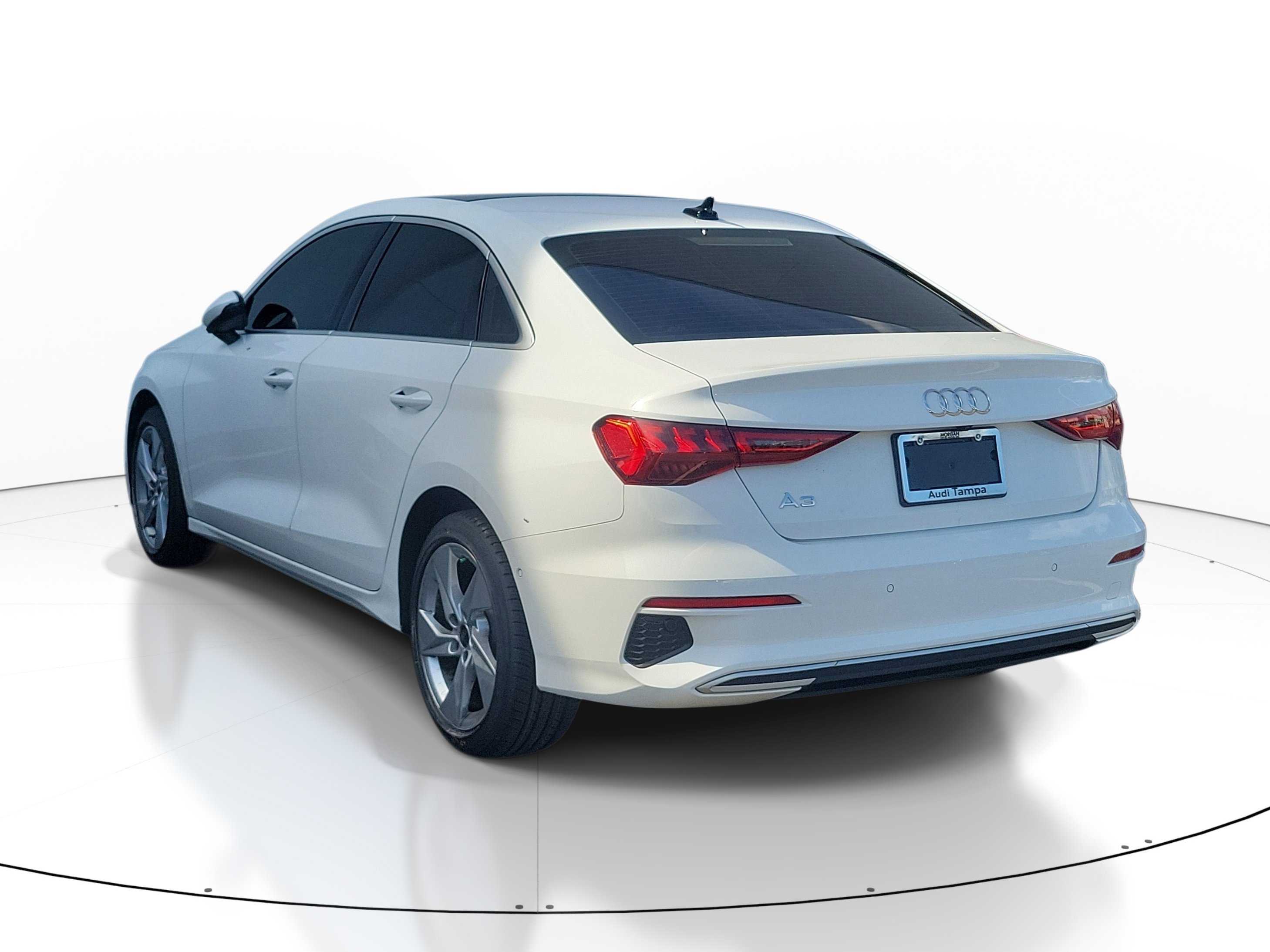 Used 2024 Audi A3 2.0T Premium FWD image 3