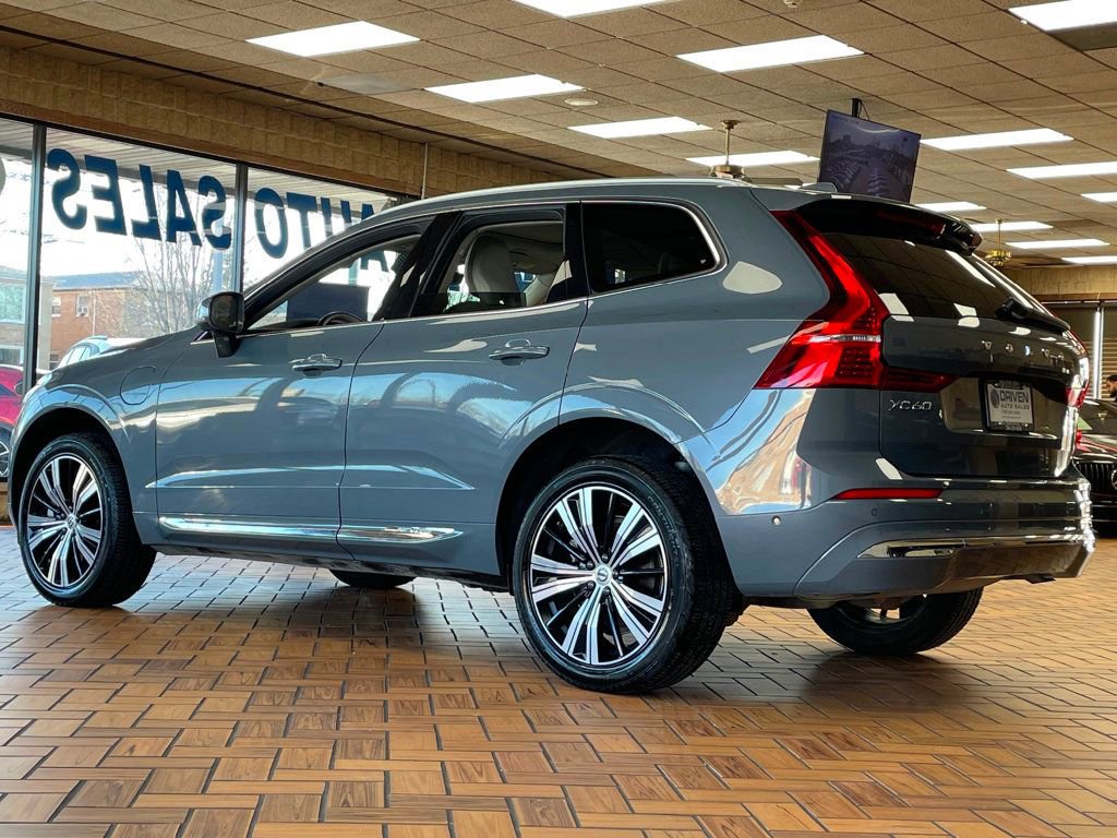 Used 2022 Volvo XC60 T8 Inscription image 7