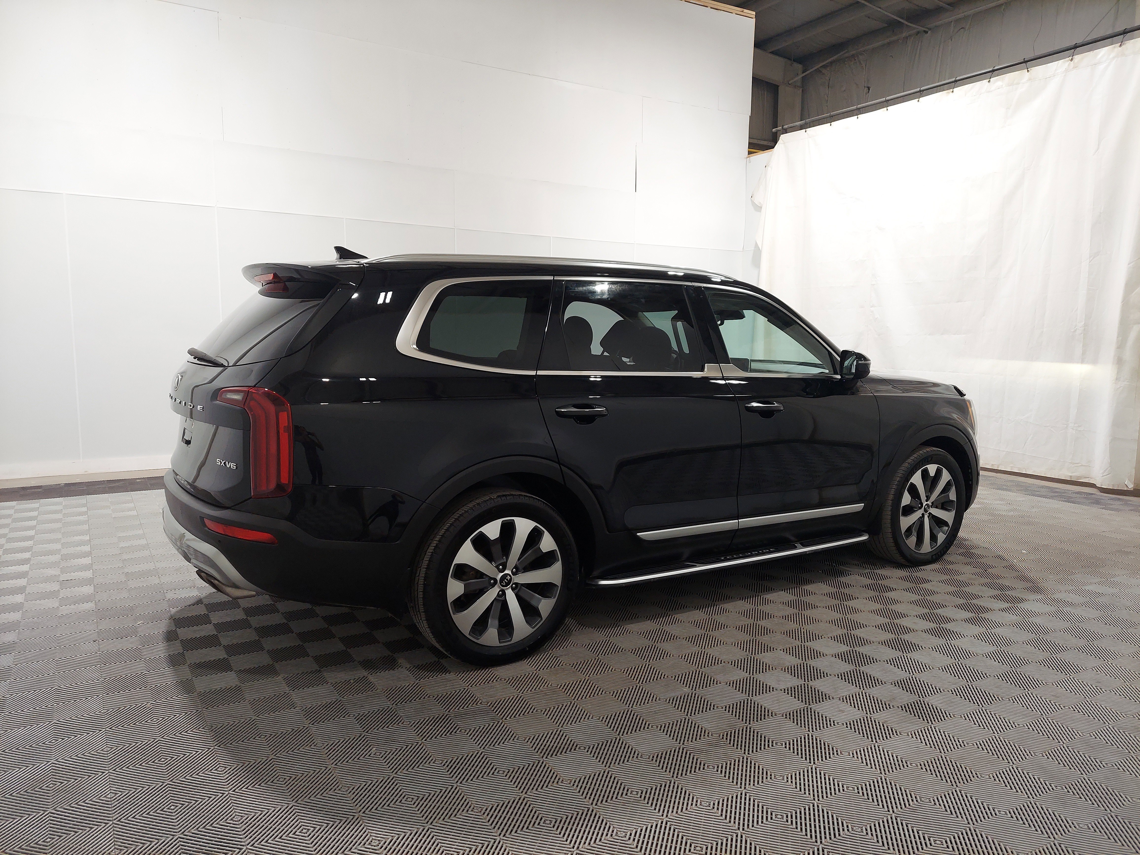 Used 2021 Kia Telluride SX image 3