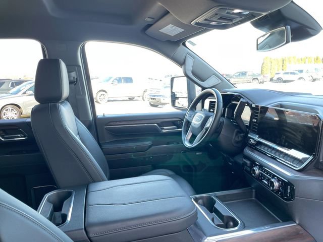 Used 2024 GMC Sierra 2500 SLT w/ SLT Premium Package image 16