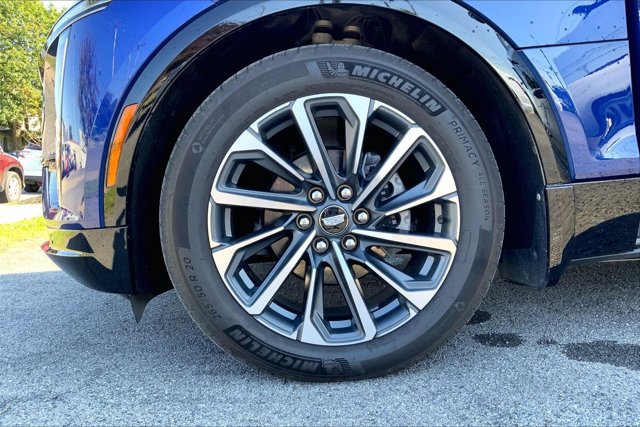 Used 2024 Cadillac Lyriq Sport AWD/4WD image 8