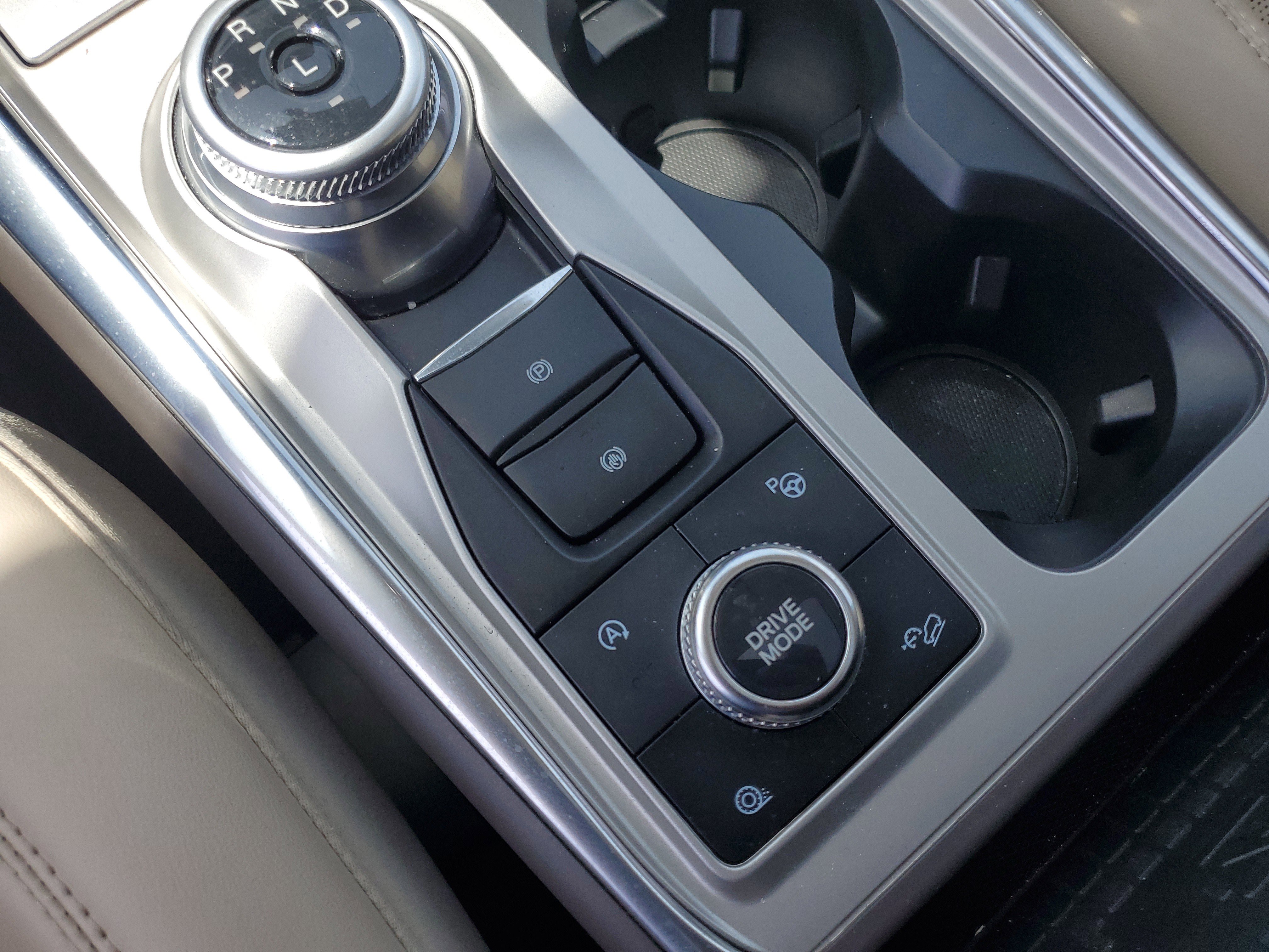 Used 2022 Ford Explorer Platinum w/ Equipment Group 601A image 22