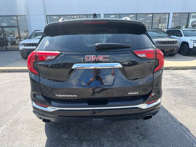 Used 2020 GMC Terrain Denali w/ Denali Premium Package AWD/4WD image 4