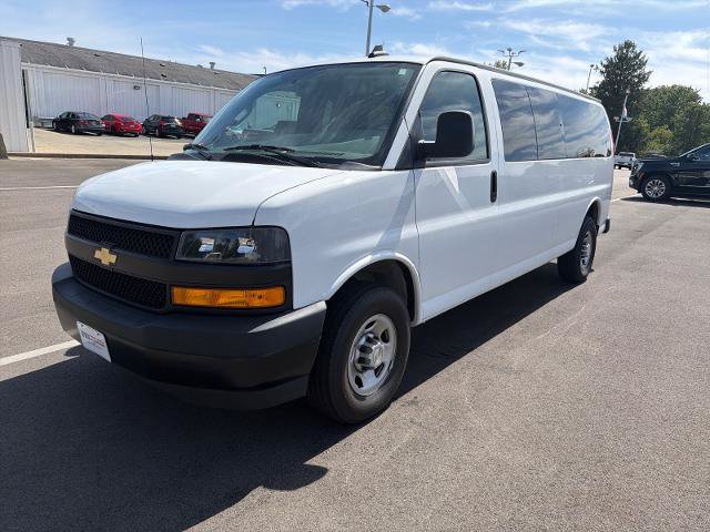 Used 2022 Chevrolet Express 3500 LS RWD image 4