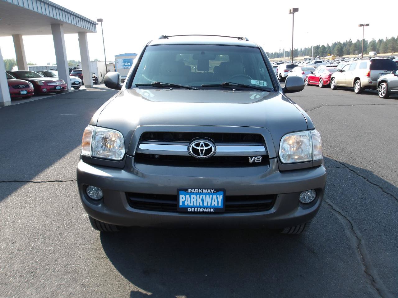 Used 2006 Toyota Sequoia Limited AWD/4WD image 8