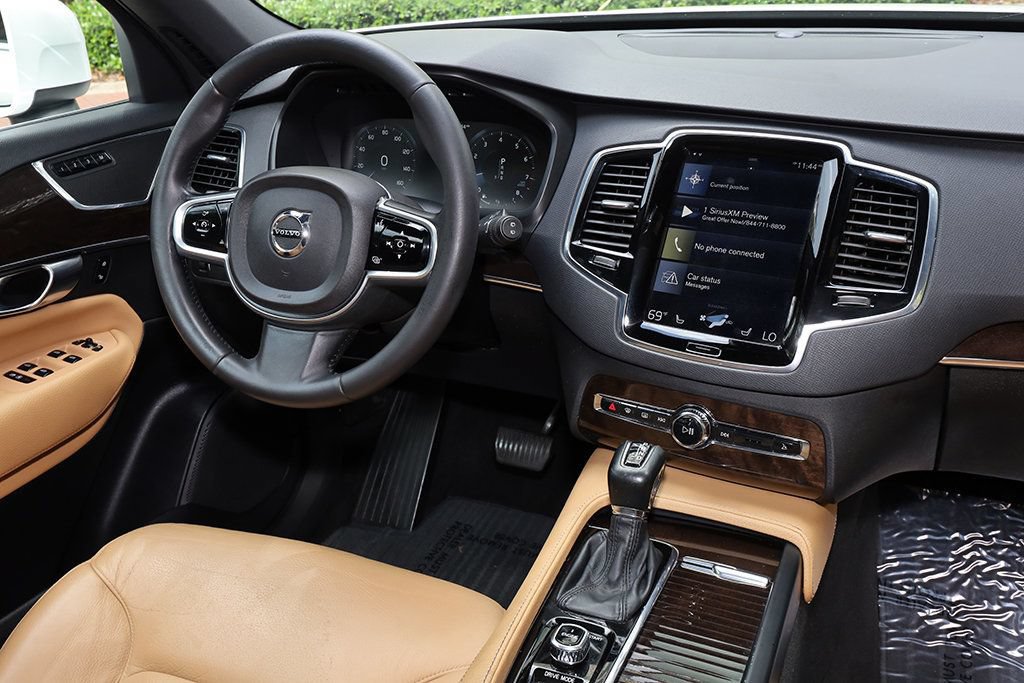 Used 2017 Volvo XC90 T6 Momentum w/ Vision Package AWD/4WD image 36