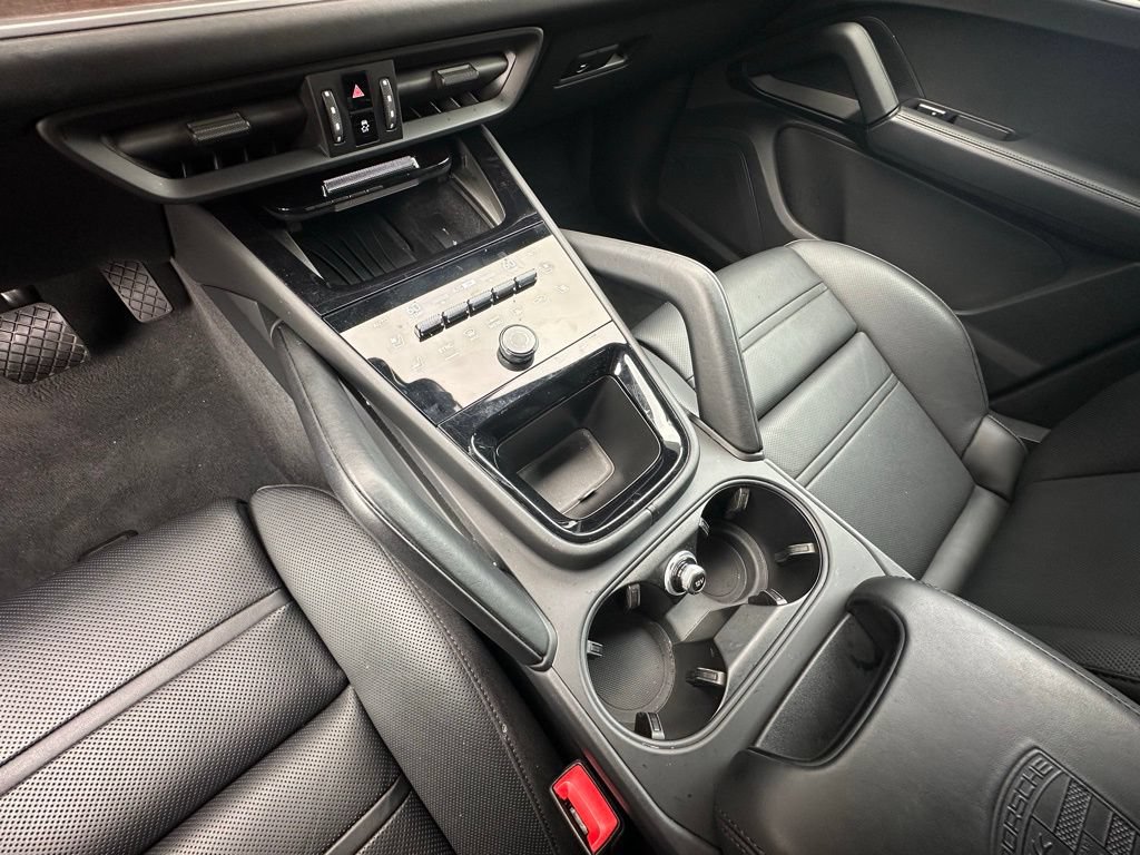 Certified 2025 Porsche Cayenne E-Hybrid AWD/4WD image 27