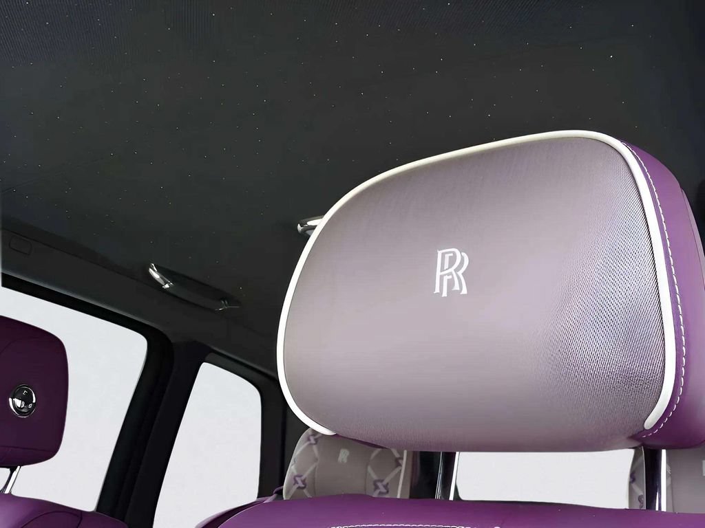 Certified 2025 Rolls-Royce Cullinan AWD/4WD image 19