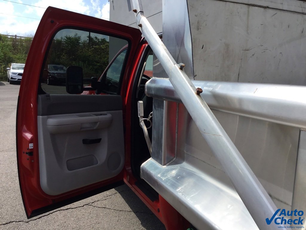 Used 2013 Chevrolet Silverado 3500 W/T w/ Snow Plow Prep Package image 30