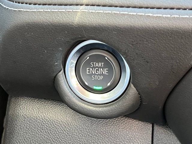Used 2025 Chevrolet Suburban Z71 AWD/4WD image 24