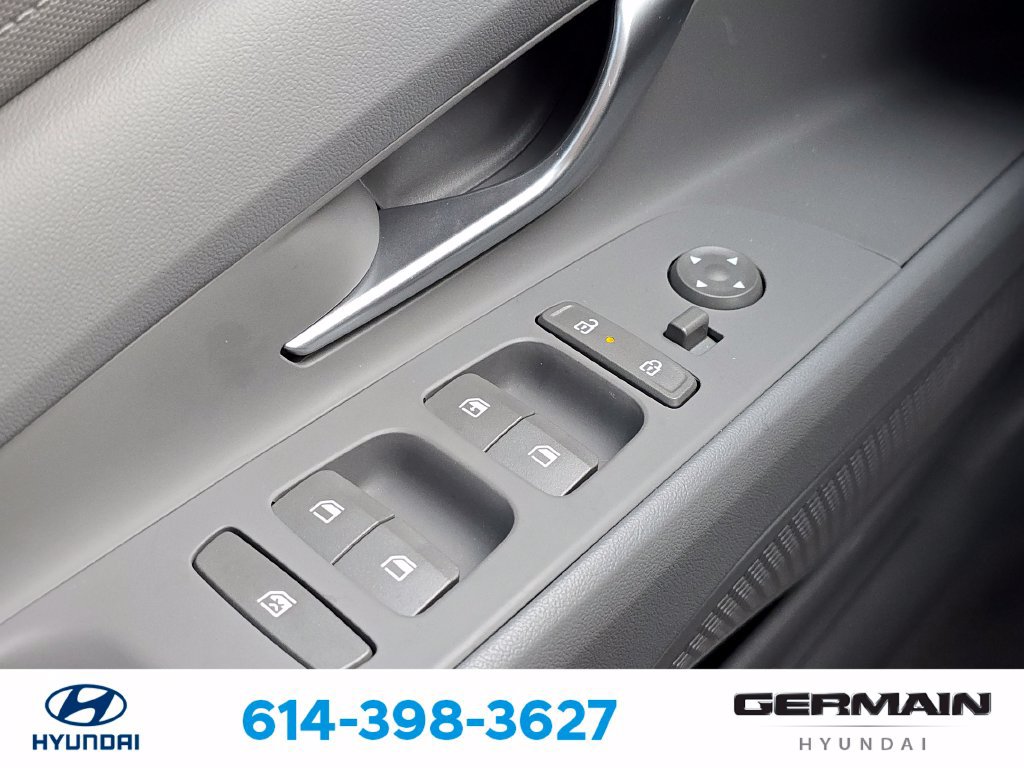 Certified 2026 Hyundai Elantra SE FWD image 26