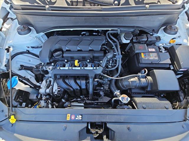 Certified 2025 Hyundai Venue SEL image 29