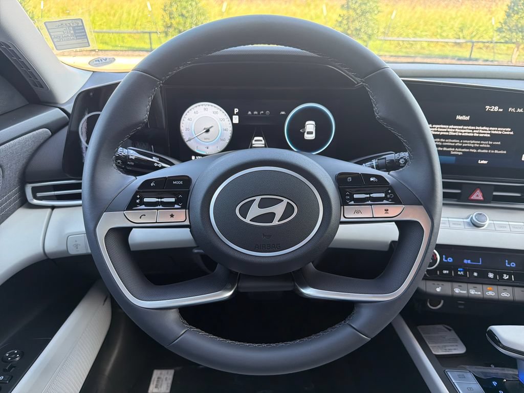 New 2026 Hyundai Elantra Limited FWD image 19