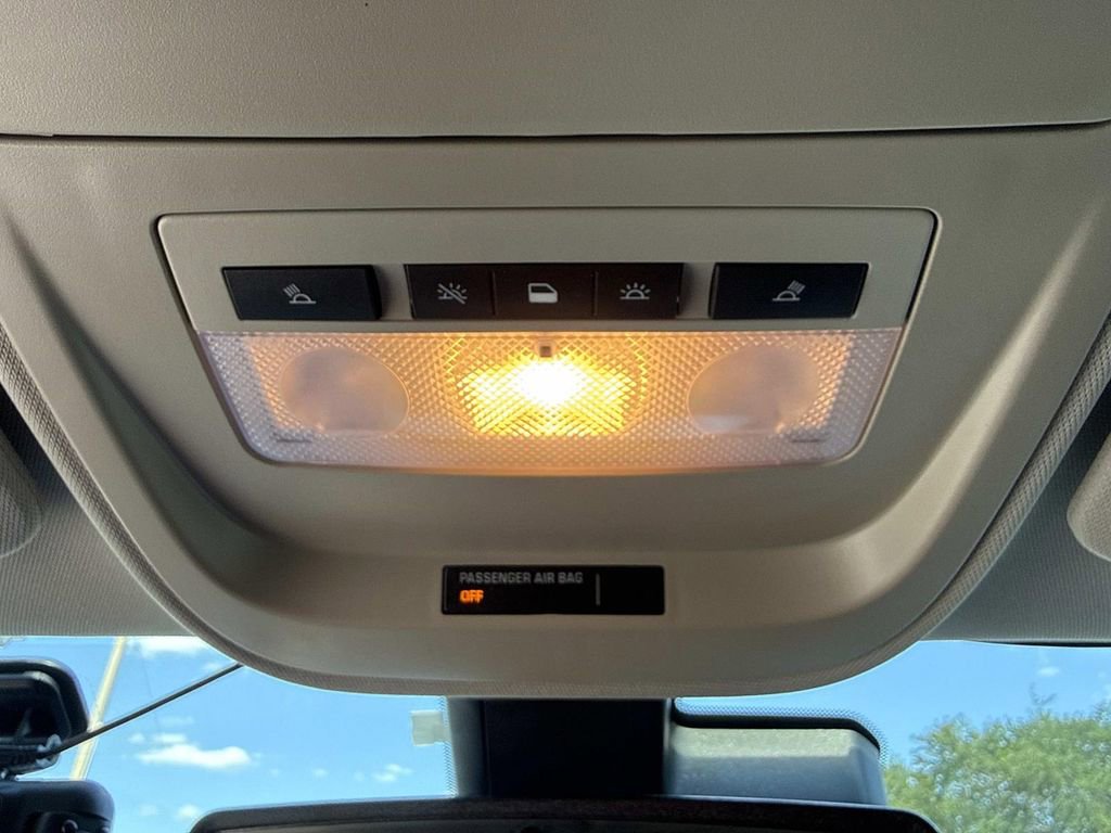 Used 2020 Chevrolet Colorado LT w/ Luxury Package RWD image 43