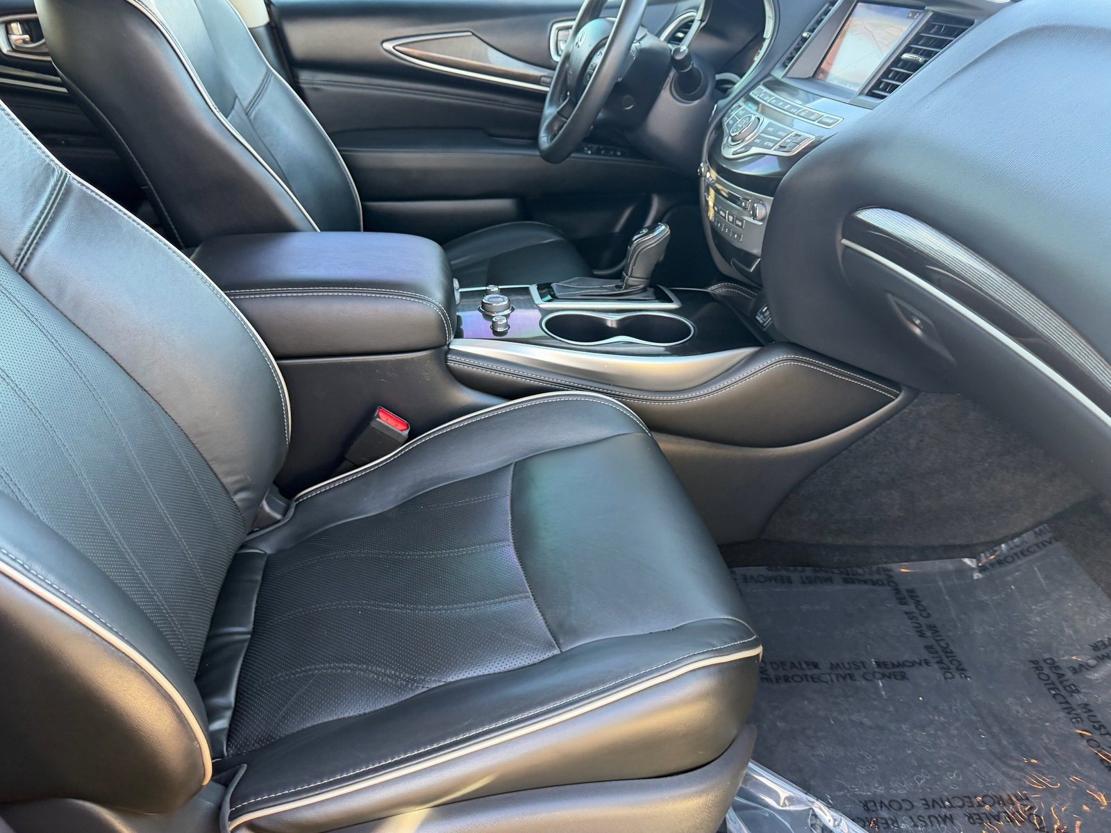 Used 2019 INFINITI QX60 Luxe w/ Essential Package image 11