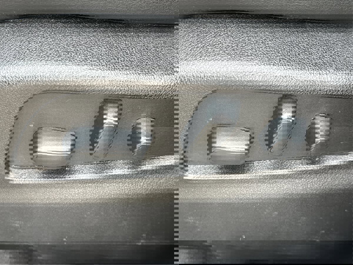 Used 2020 Cadillac XT4 Premium Luxury image 33