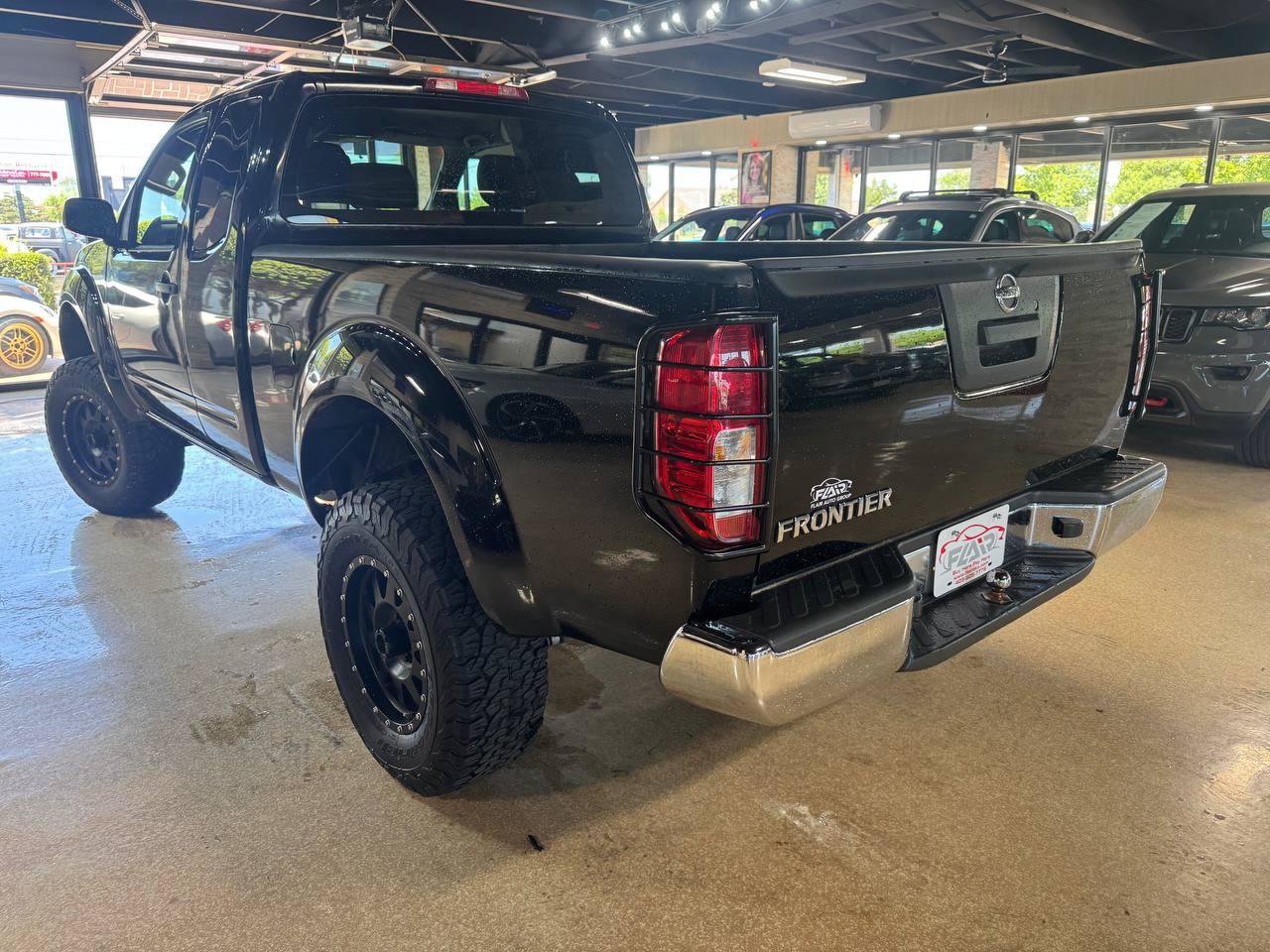 Used 2014 Nissan Frontier S RWD image 5