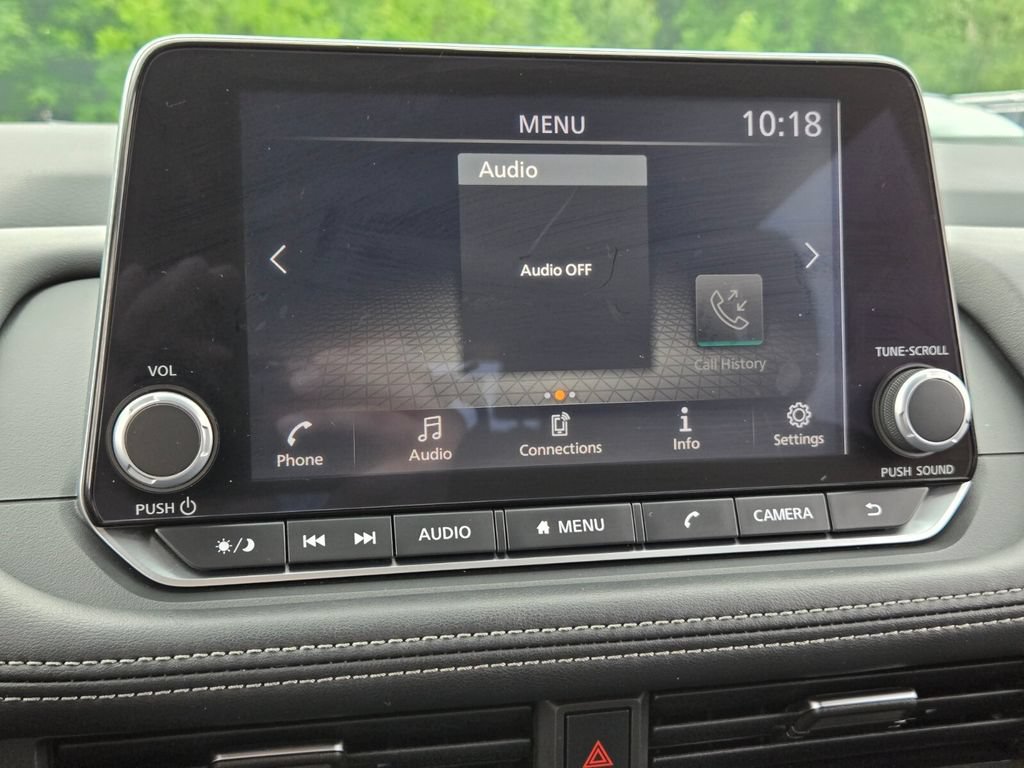 Used 2025 Nissan Rogue SV AWD/4WD image 23