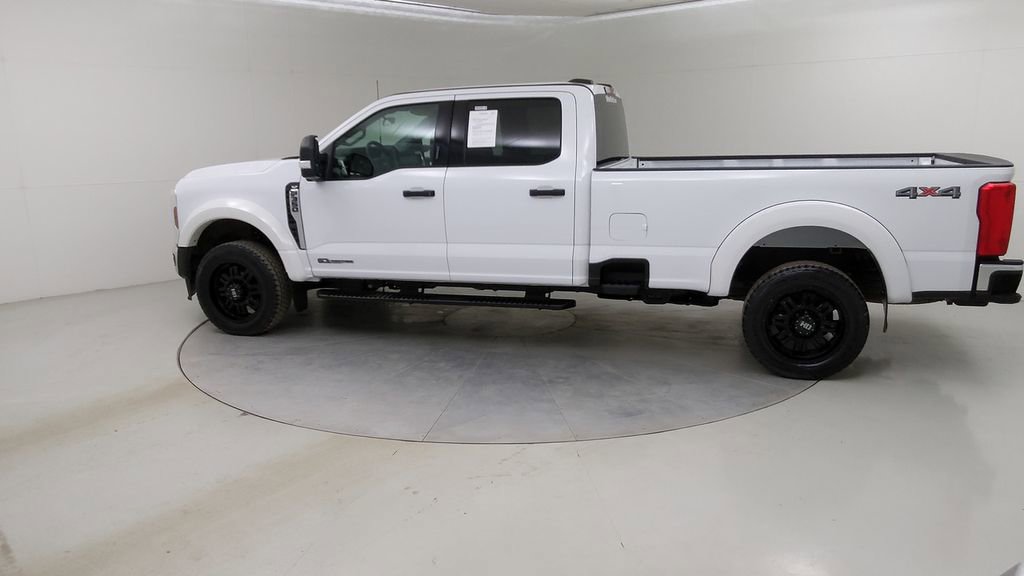 Used 2024 Ford F350 XLT image 17