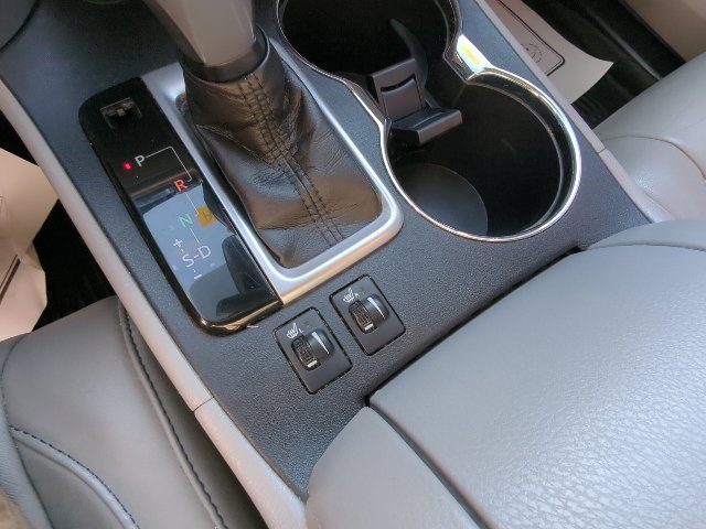 Used 2018 Toyota Highlander XLE AWD/4WD image 18