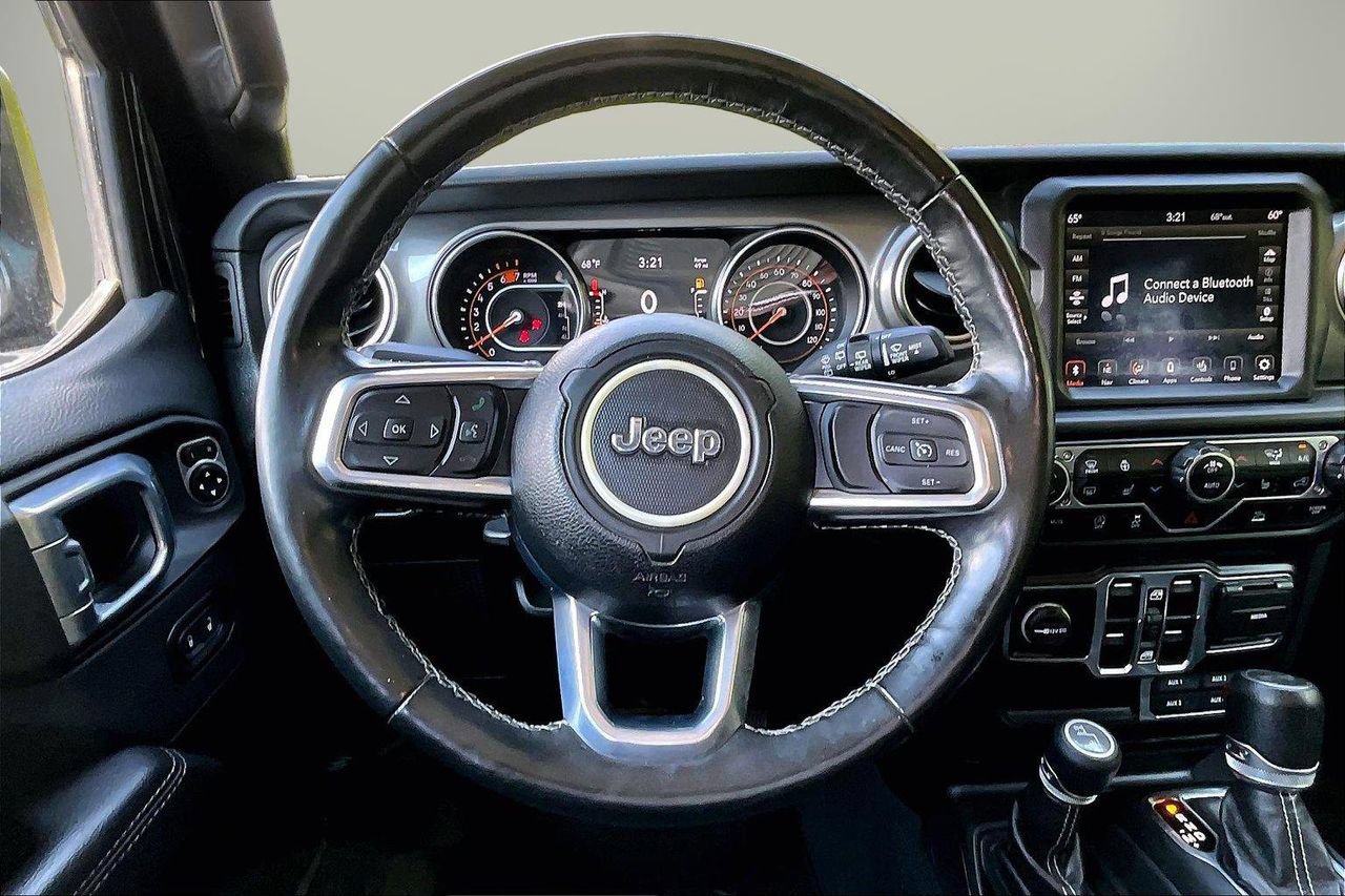 Used 2022 Jeep Wrangler Unlimited Sahara w/ Cold Weather Group AWD/4WD image 11