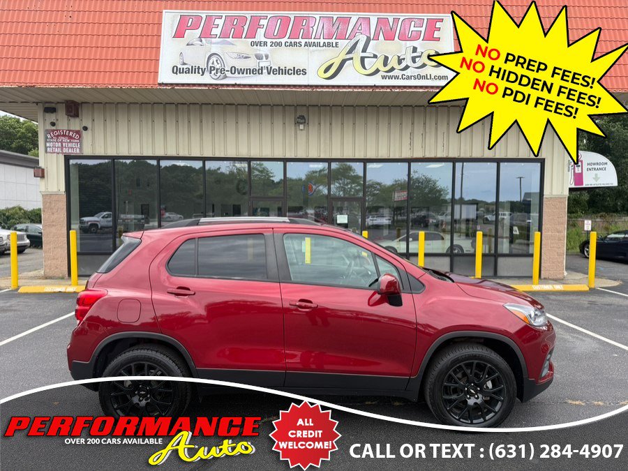 Used 2021 Chevrolet Trax LT w/ Driver Confidence Package AWD/4WD image 2
