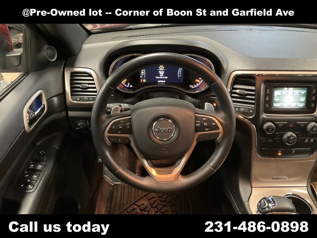 Used 2015 Jeep Grand Cherokee Laredo w/ Quick Order Package 23E AWD/4WD image 17