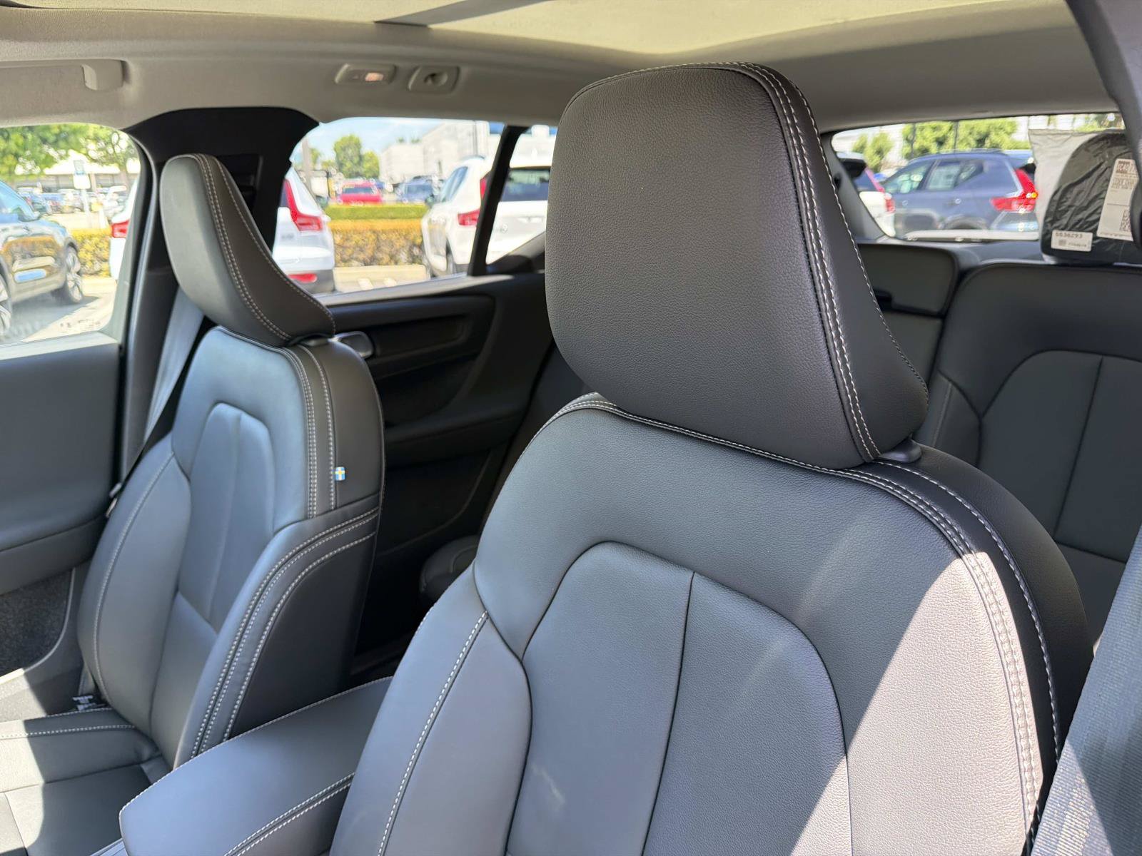 New 2026 Volvo XC40 B5 Ultra AWD/4WD image 15