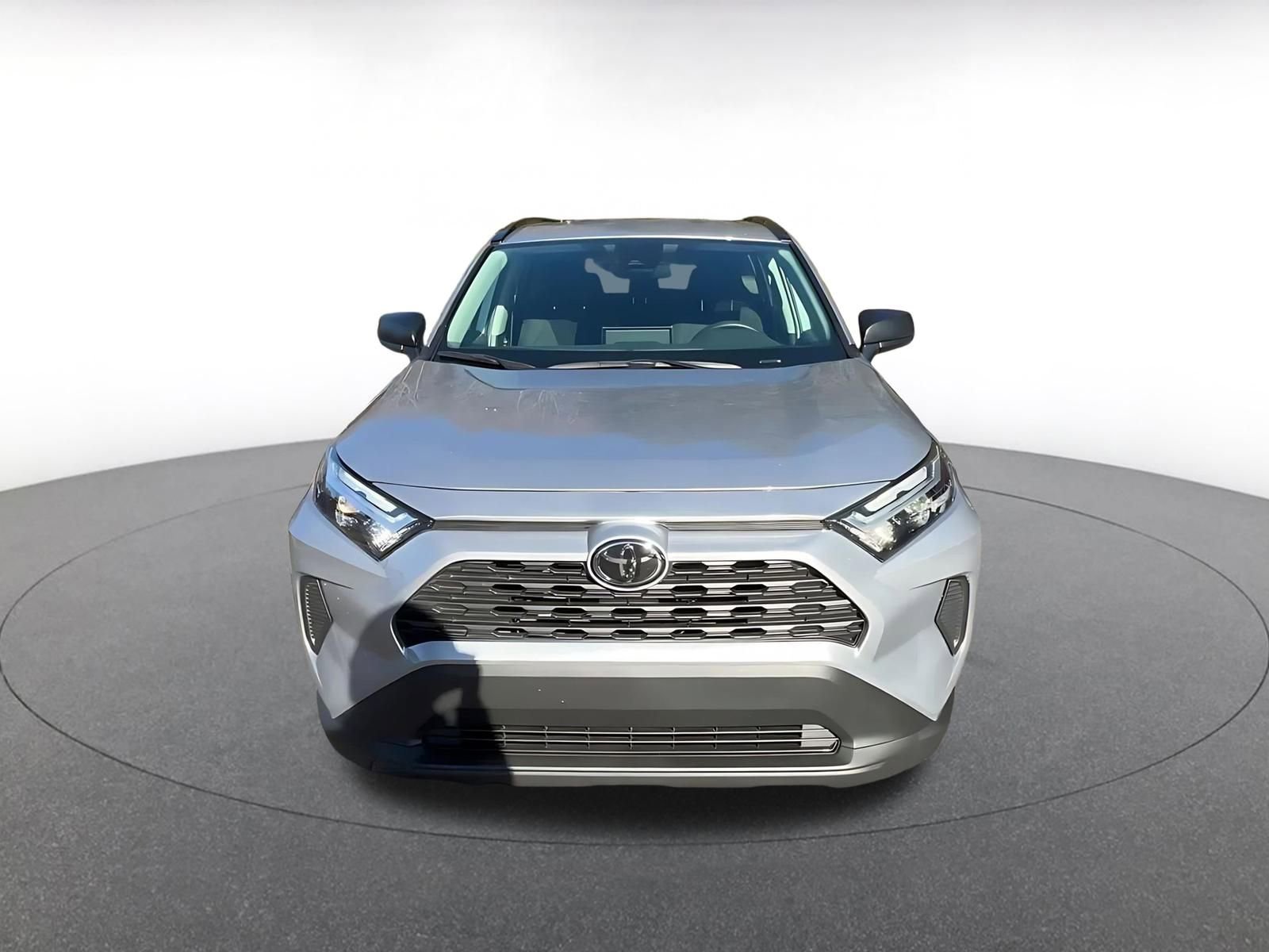 Used 2025 Toyota RAV4 LE image 3