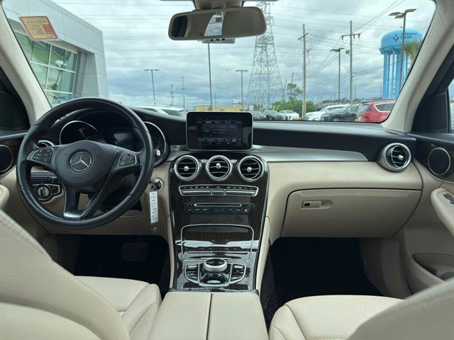 Used 2019 Mercedes-Benz GLC 300 image 12