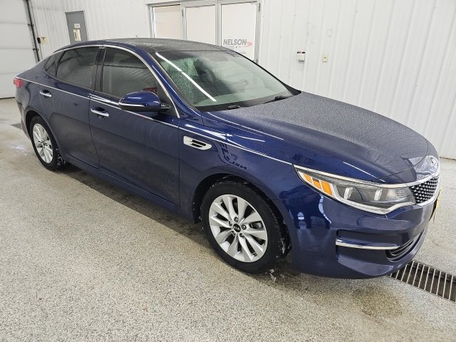 Used 2016 Kia Optima EX w/ Premium Package image 6
