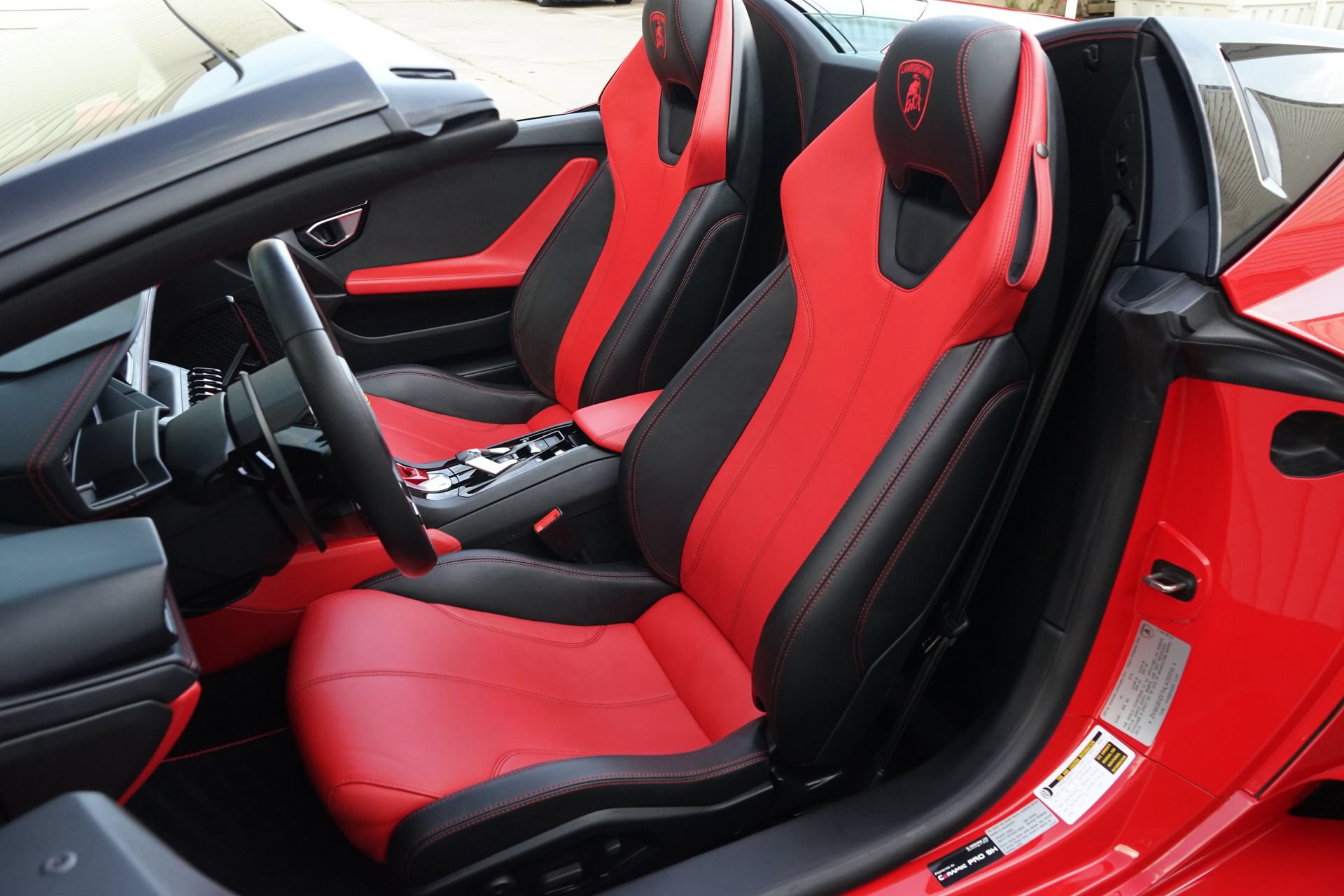 Used 2017 Lamborghini Huracan LP 610-4 AWD/4WD image 10