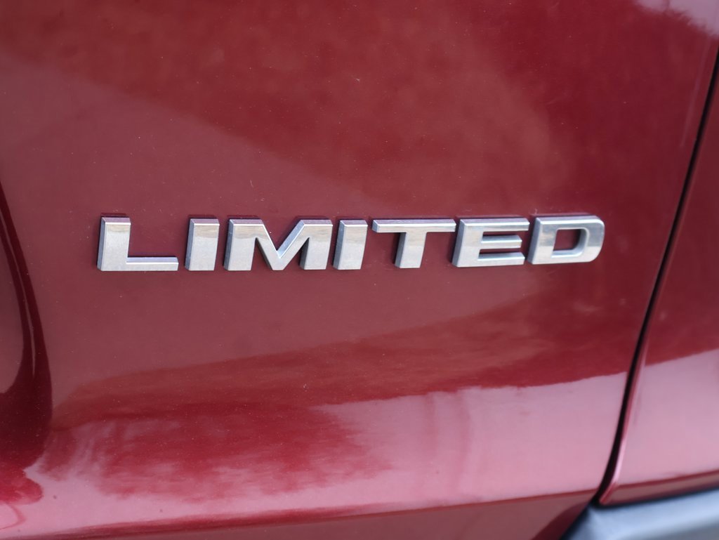 Used 2019 Jeep Cherokee Limited w/ Luxury Group image 19