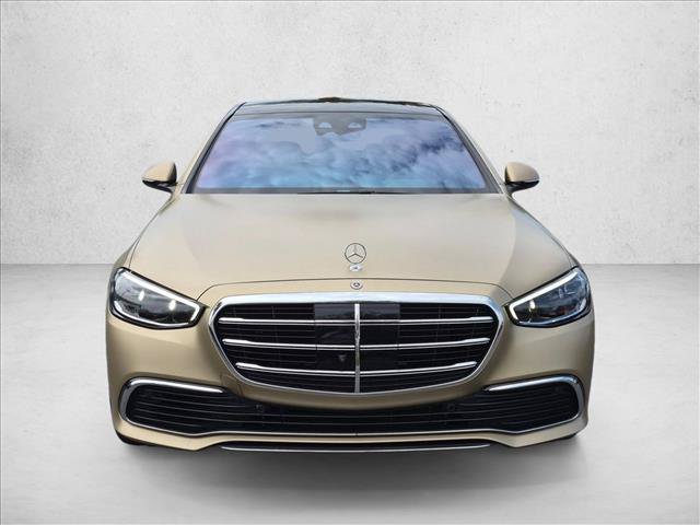 Used 2023 Mercedes-Benz S 580 4MATIC Sedan image 2