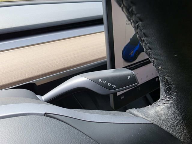 Used 2023 Tesla Model 3 Standard Range image 19