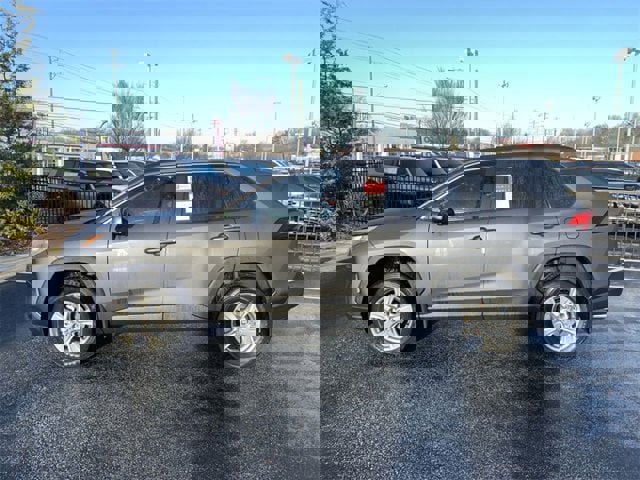 New 2025 Toyota RAV4 XLE image 5