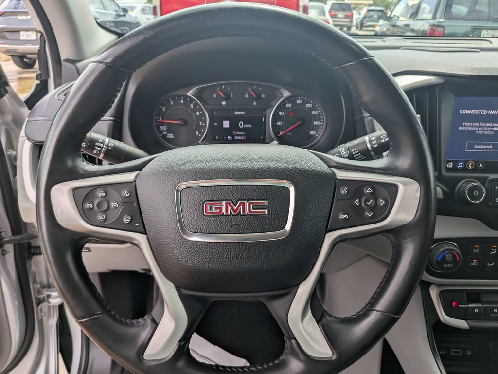 Used 2022 GMC Terrain SLT w/ Infotainment Package II FWD image 31