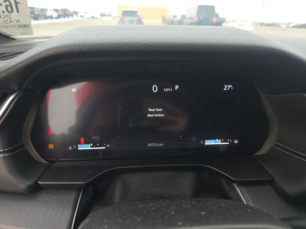 Used 2024 Jeep Grand Cherokee L Laredo image 2