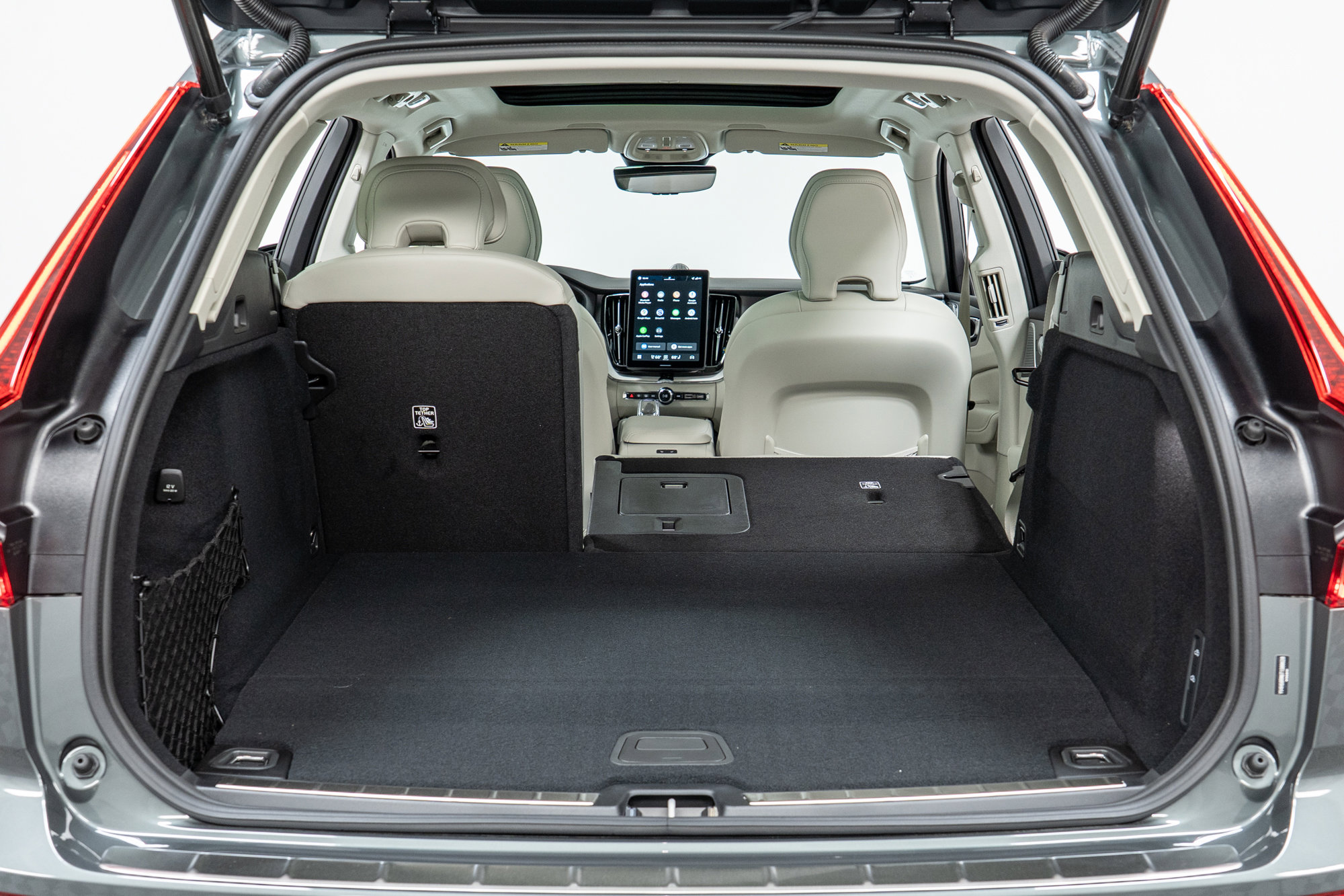 New 2026 Volvo XC60 T8 Ultra image 10