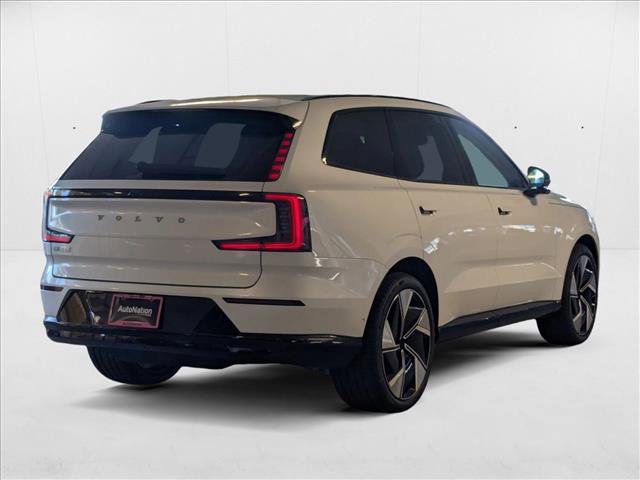 New 2025 Volvo EX90 Ultra image 2