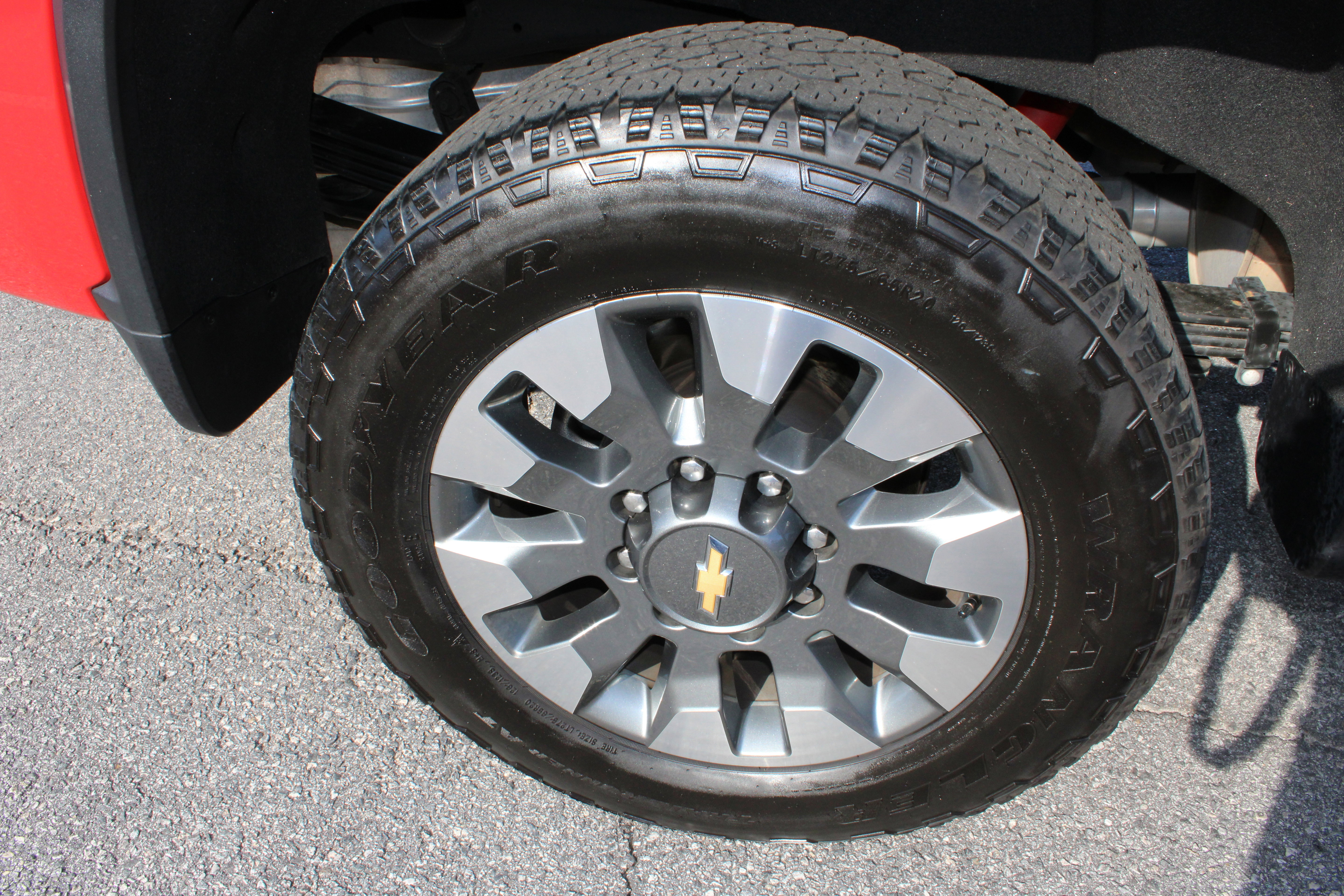 Used 2024 Chevrolet Silverado 2500 LT image 12