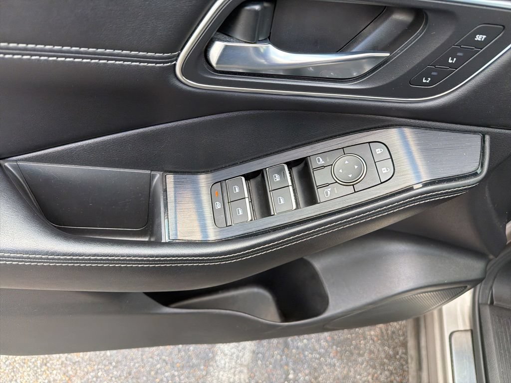 Used 2021 Nissan Rogue Platinum FWD image 11