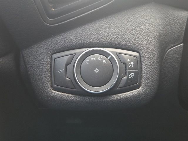 Used 2017 Ford Escape S image 26