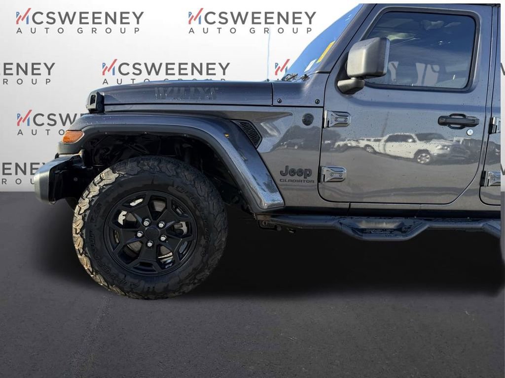 Used 2021 Jeep Gladiator Willys image 25