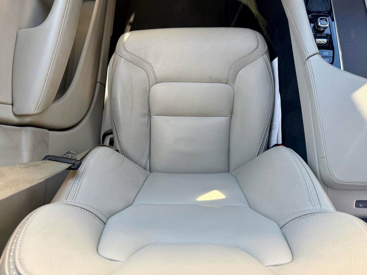 Used 2020 Volvo V90 T6 Cross Country AWD/4WD image 31