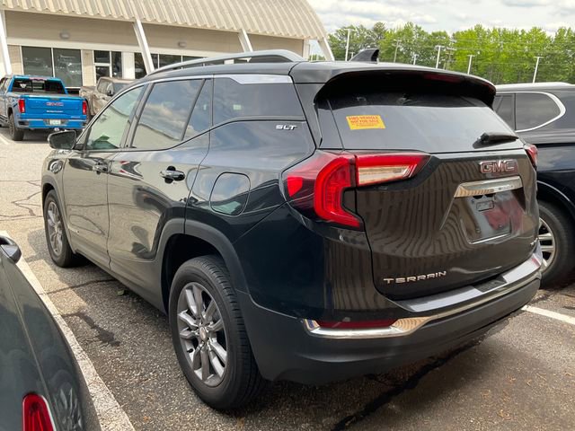 Used 2024 GMC Terrain SLT AWD/4WD image 4