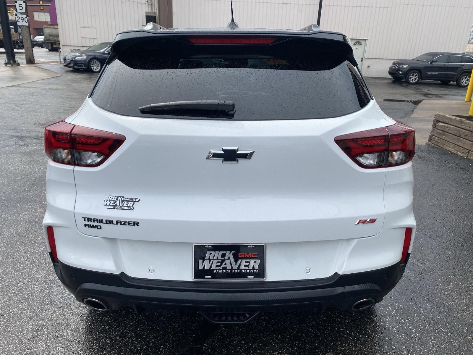 Certified 2022 Chevrolet TrailBlazer RS w/ Sun and Liftgate Package AWD/4WD image 5